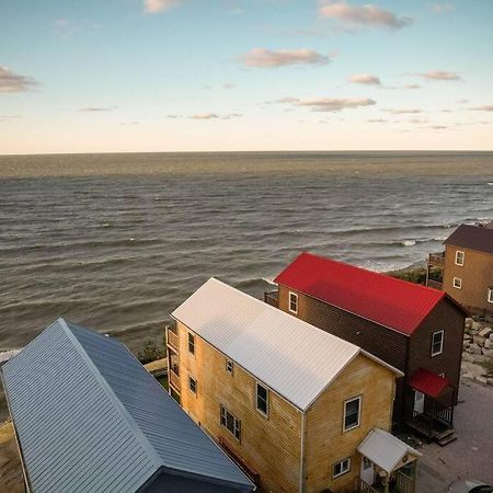 Charming Lakeview Cabin Near Geneva-On-The-Lake! Ashtabula Eksteriør bilde