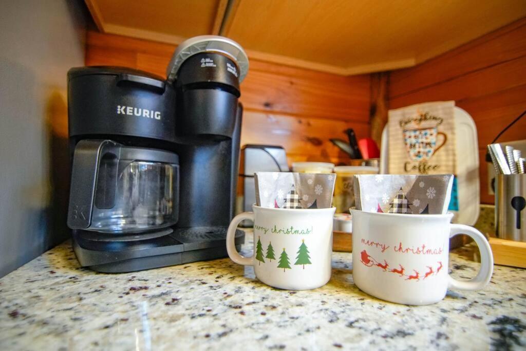 Charming Lakeview Cabin Near Geneva-On-The-Lake! Ashtabula Eksteriør bilde