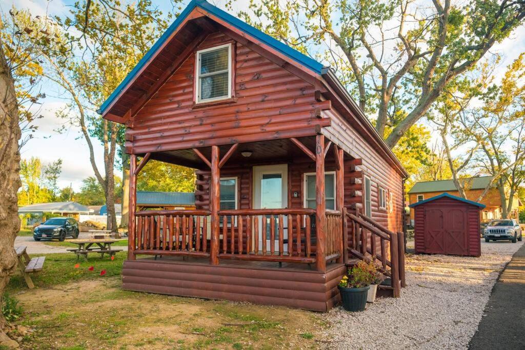 Charming Lakeview Cabin Near Geneva-On-The-Lake! Ashtabula Eksteriør bilde